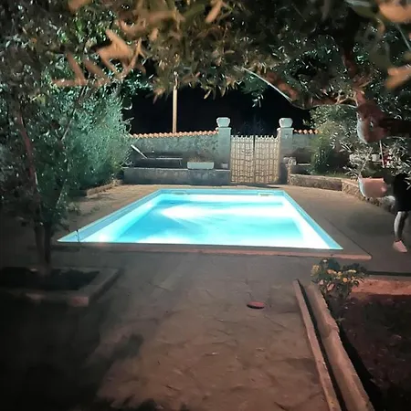 Bongo Casa de Férias Ždrelac